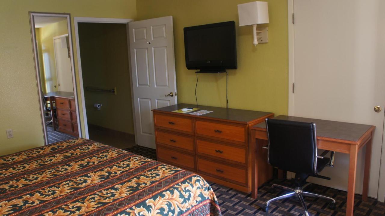Regency Inn Taylor Экстерьер фото